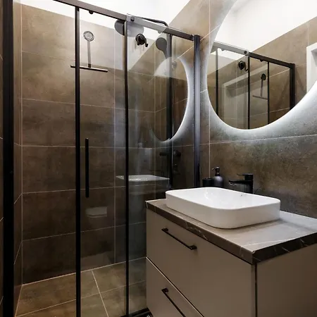 Cozy Top-floor With Views Apartman *