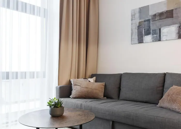 Lägenhet Cozy Top-floor With Views