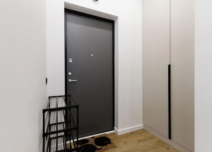 Cozy Top-floor With Views