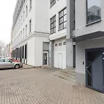 Cozy Top-floor With Views Apartment