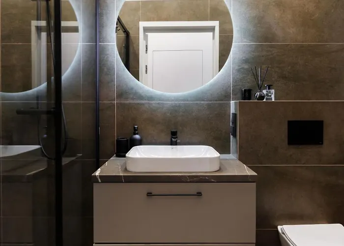 Cozy Top-floor With Views Daire *